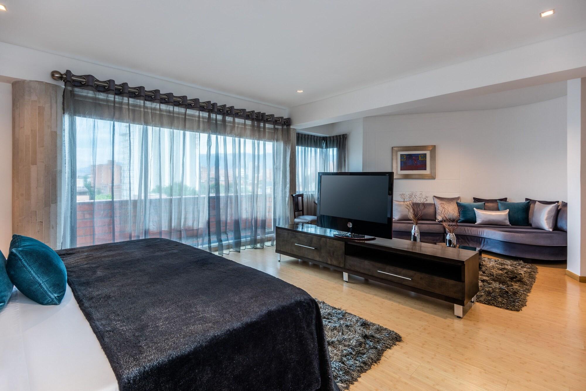 Hotel Egina Medellin Bagian luar foto