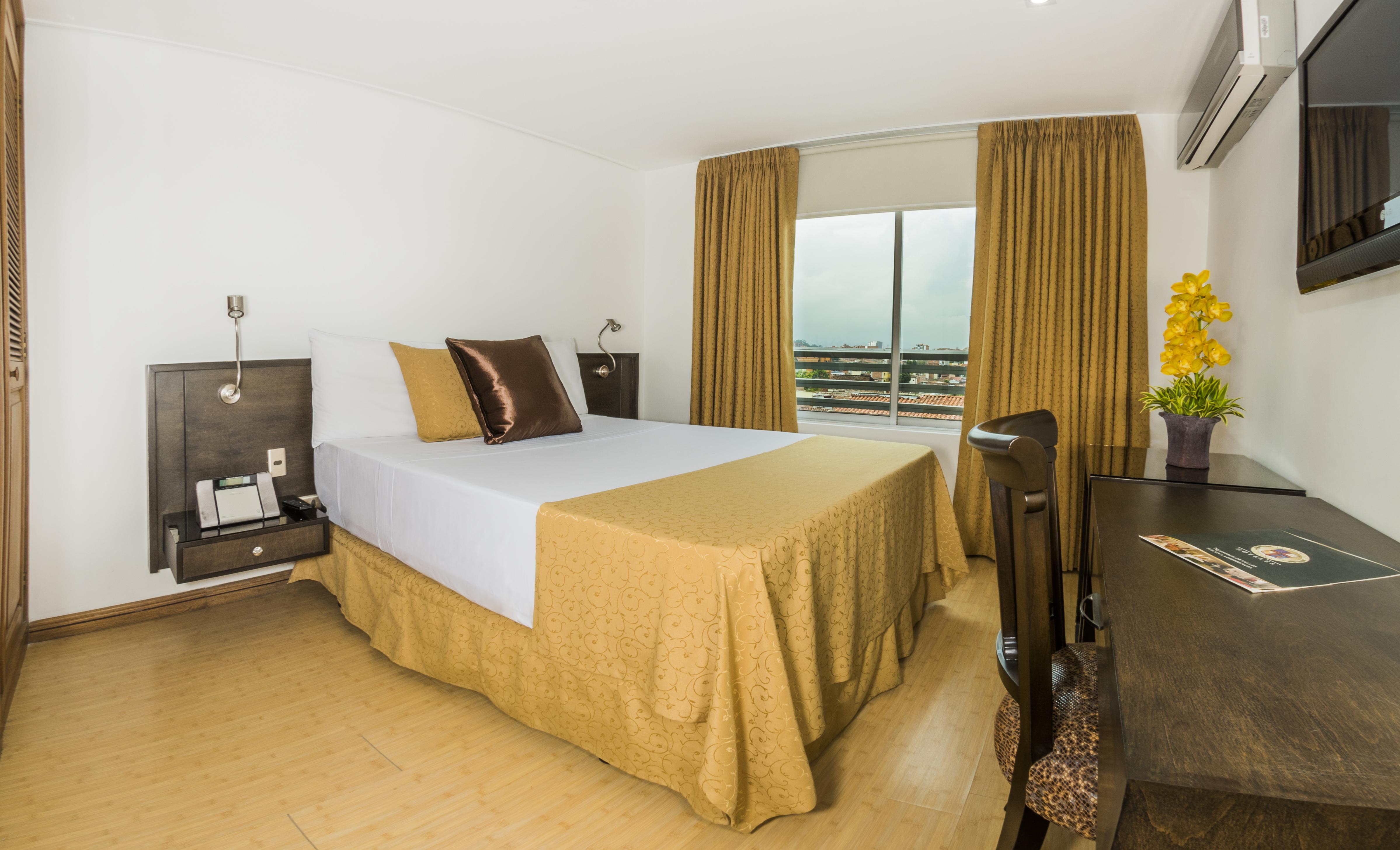 Hotel Egina Medellin Bagian luar foto