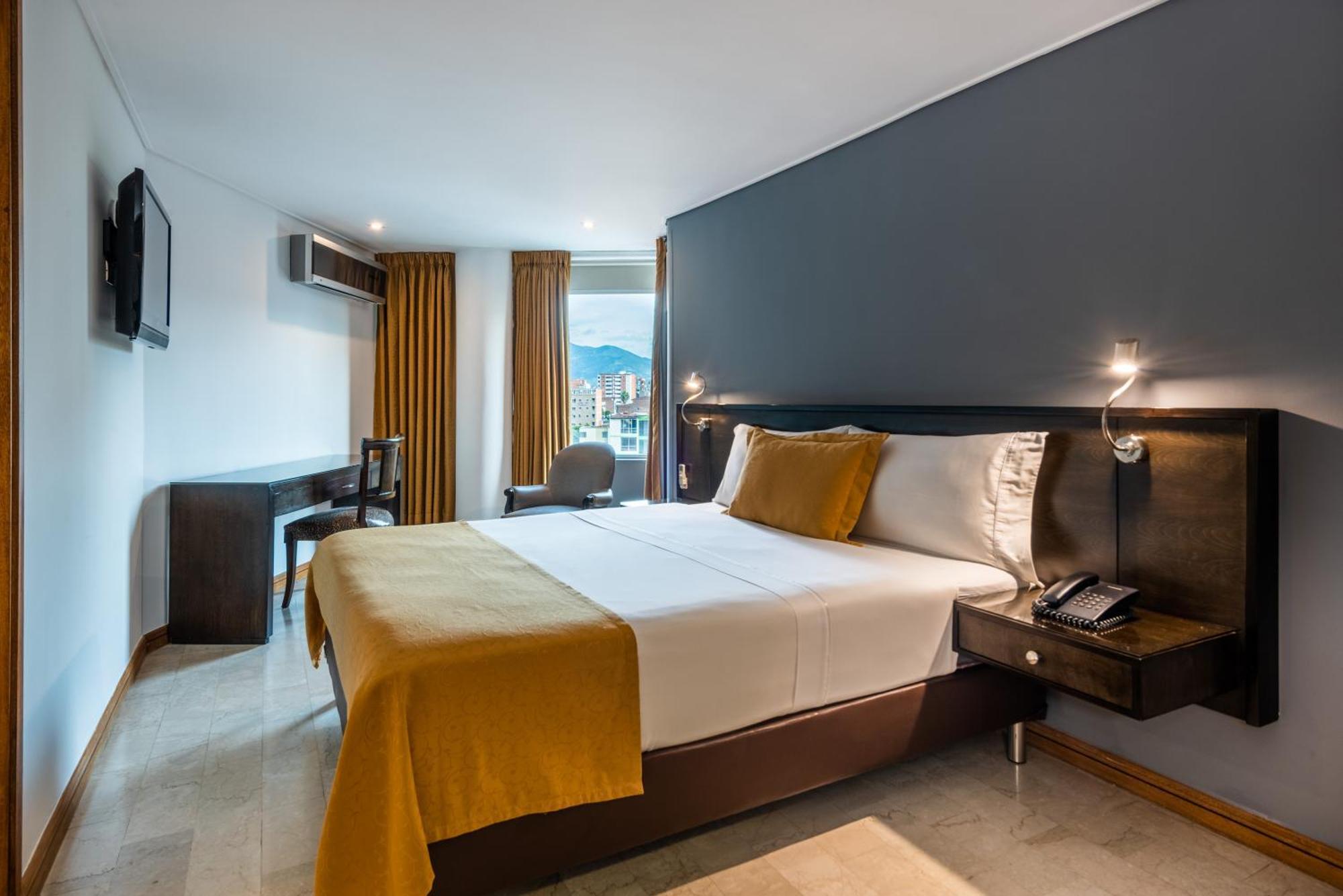 Hotel Egina Medellin Bagian luar foto